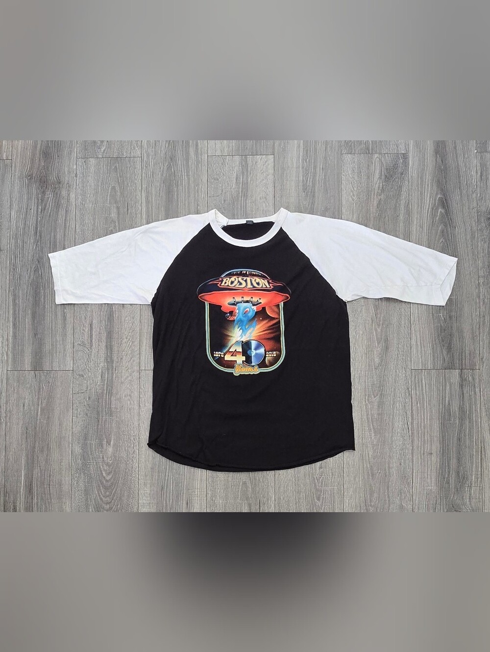 Boston 40th Anniversary Tour 1976-2016 Raglan Shirt XL Tultex 3/4 Sleeve Rock.